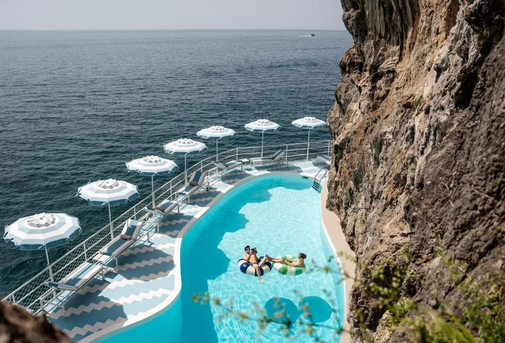 Italy-Amalfi Hotel-1-curated Italy