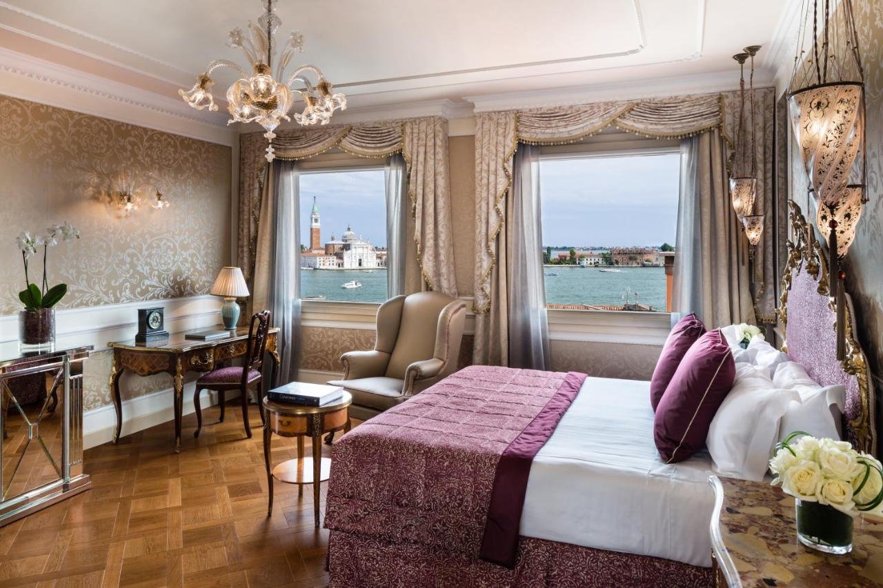 Italy-Venice Hotel-1-curated Italy
