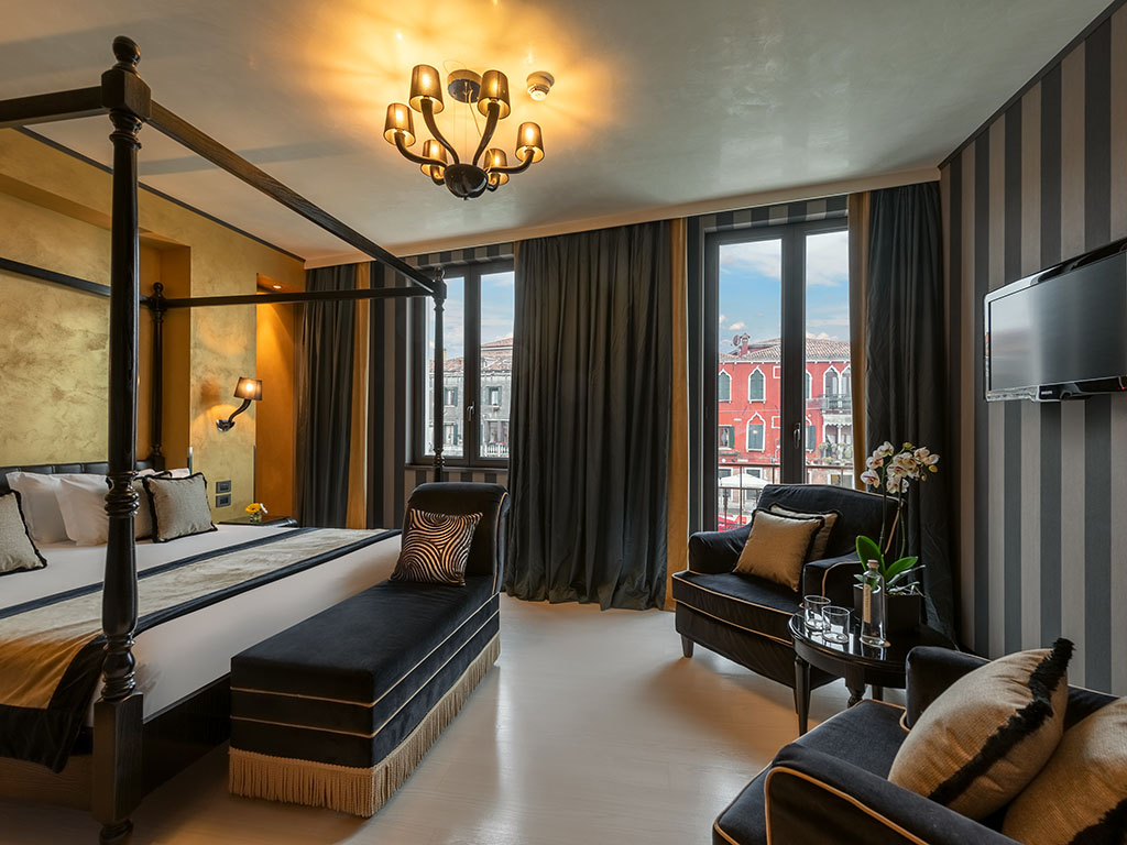 Italy-Venice Hotel-3-curated Italy