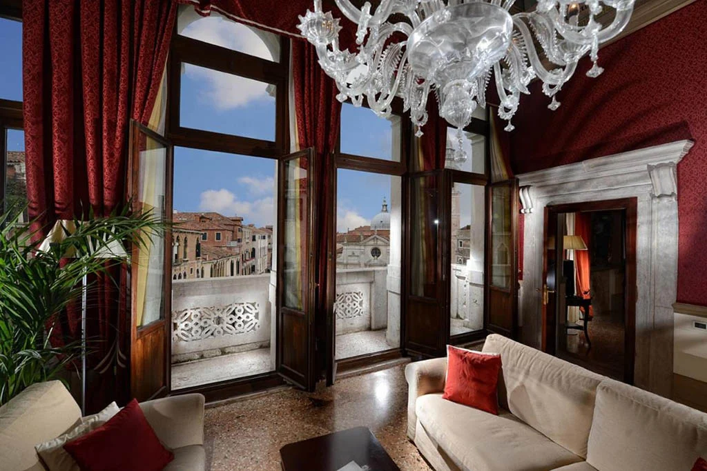 Italy-Venice Hotel-3-curated Italy