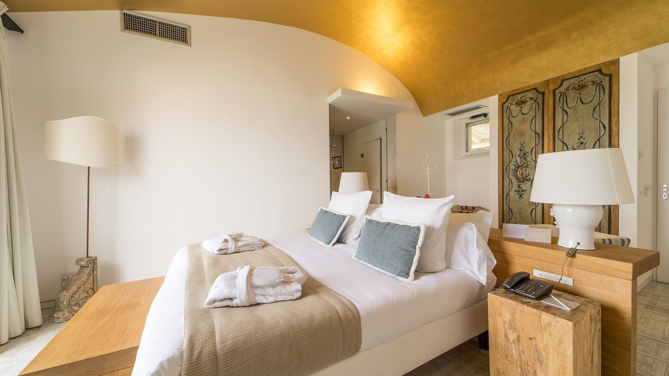 Italy-Cefalu Hotel-2-curated Italy